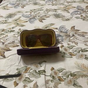 Gucci Brown Sunglasses with Purple Case an Bag; Stylish Design